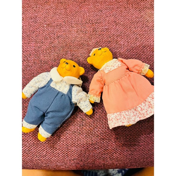 Vintage Russ Berrie Co. 1980’s Boy & Girl Bears Porcelain Collectible - Picture 2 of 4